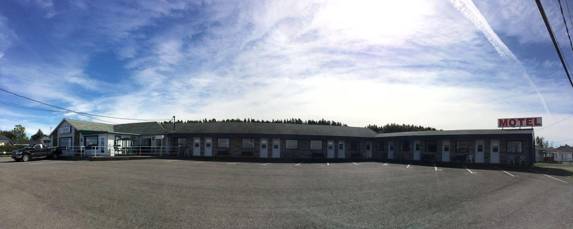 Motel Sainte-Flavie Eksteriør bilde